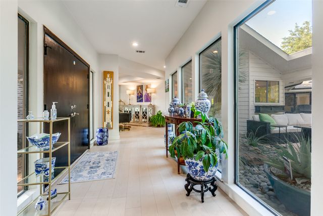 6618 Coolglen Drive, Dallas, TX 75248