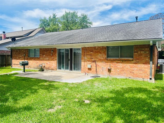 1815 Westwood Drive, Stafford, TX 77477
