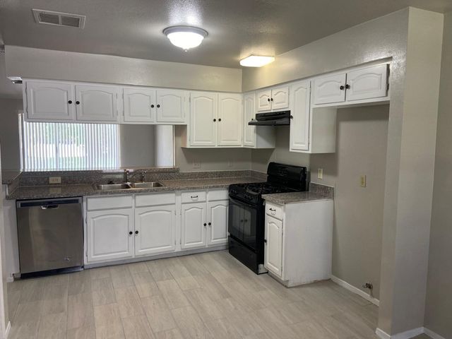 1815 Westwood Drive, Stafford, TX 77477