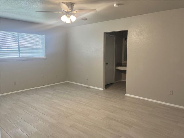 1815 Westwood Drive, Stafford, TX 77477