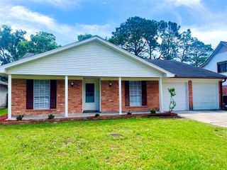 1815 Westwood Drive, Stafford, TX 77477