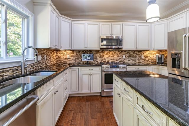 880 Sunrise Ridge Court, Maineville, OH 45039