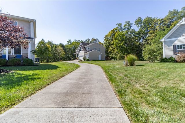 880 Sunrise Ridge Court, Maineville, OH 45039