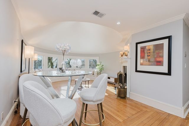 159 Washington St 4, Newton, MA 02458