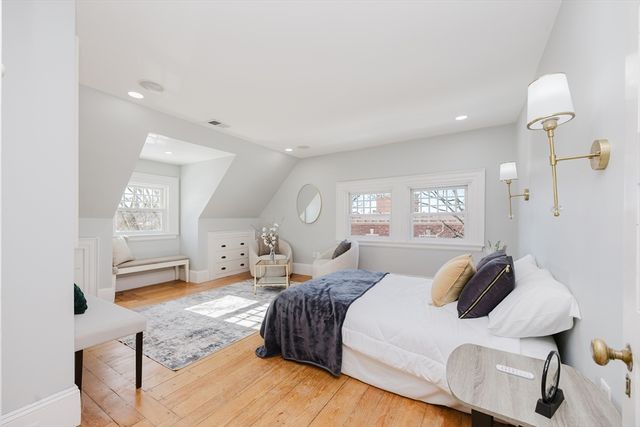 159 Washington St 4, Newton, MA 02458