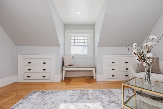 159 Washington St 4, Newton, MA 02458