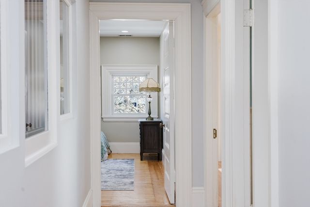 159 Washington St 4, Newton, MA 02458