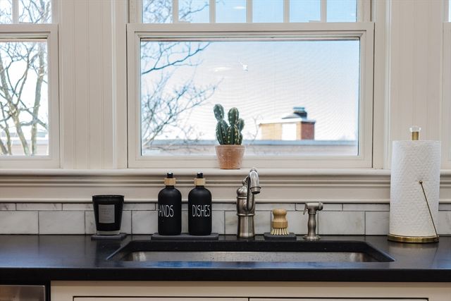 159 Washington St 4, Newton, MA 02458