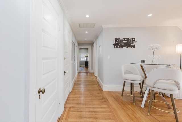 159 Washington St 4, Newton, MA 02458