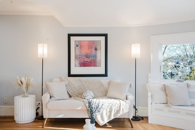 159 Washington St 4, Newton, MA 02458