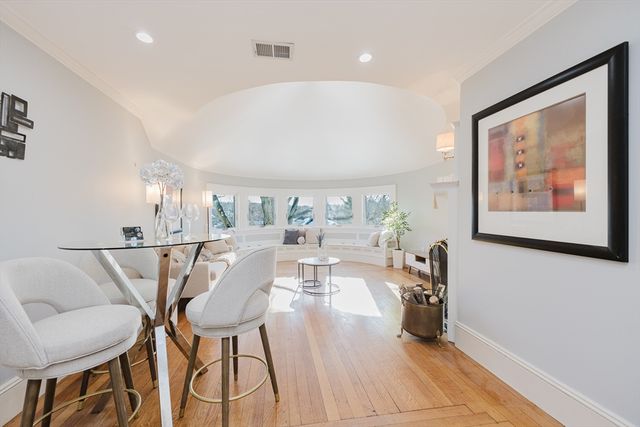 159 Washington St 4, Newton, MA 02458