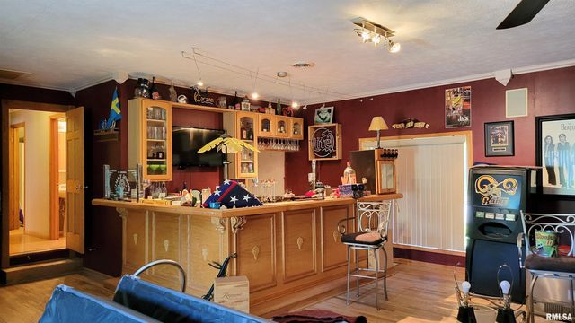 3898 COUNTRY CLUB Road, Carbondale, IL 62901