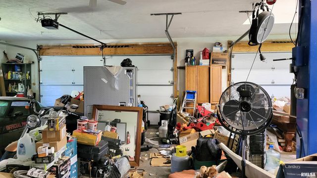 3898 COUNTRY CLUB Road, Carbondale, IL 62901