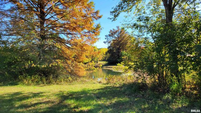 3898 COUNTRY CLUB Road, Carbondale, IL 62901