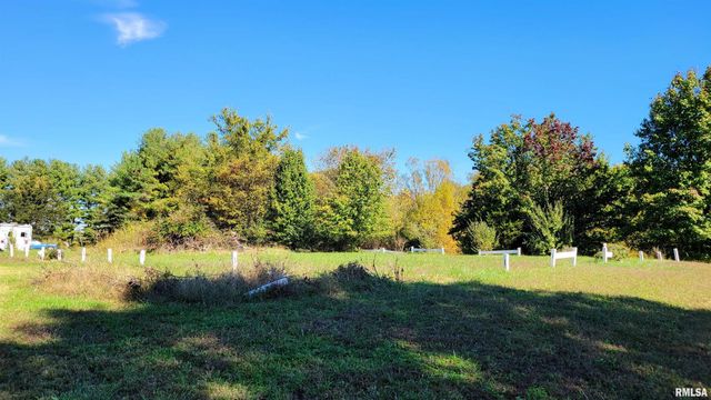 3898 COUNTRY CLUB Road, Carbondale, IL 62901