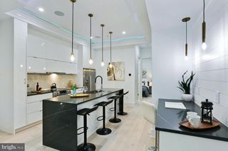 4 R STREET # 3, Washington, DC 20001