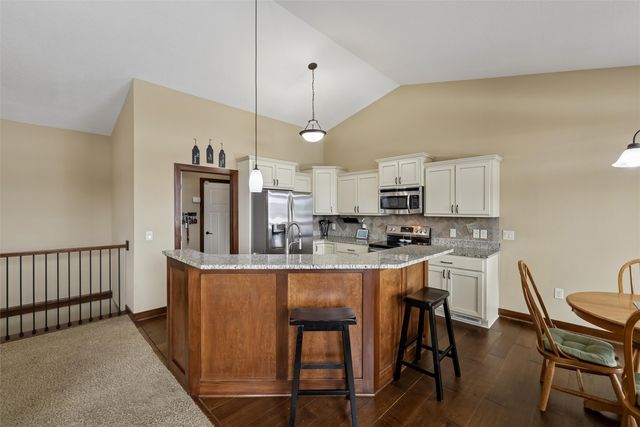 5515 NE Hillcrest Drive, Ankeny, IA 50021