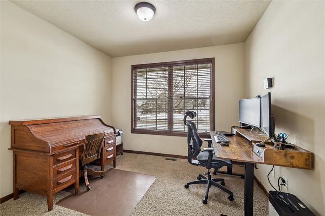 5515 NE Hillcrest Drive, Ankeny, IA 50021