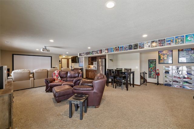 5515 NE Hillcrest Drive, Ankeny, IA 50021