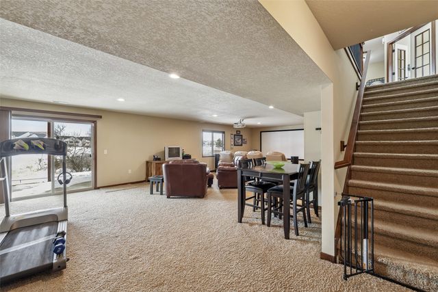 5515 NE Hillcrest Drive, Ankeny, IA 50021