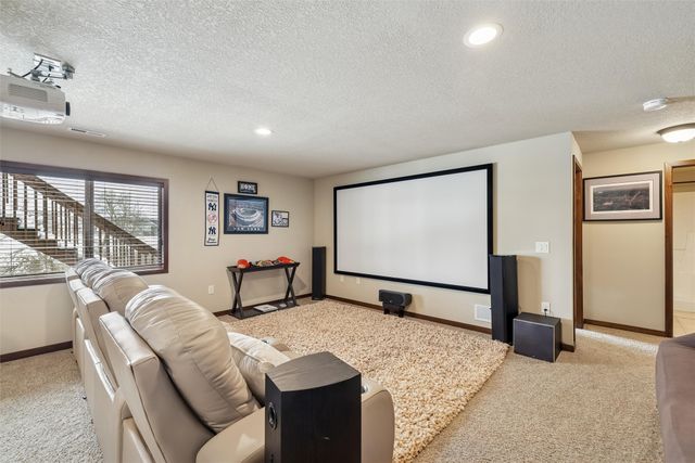 5515 NE Hillcrest Drive, Ankeny, IA 50021