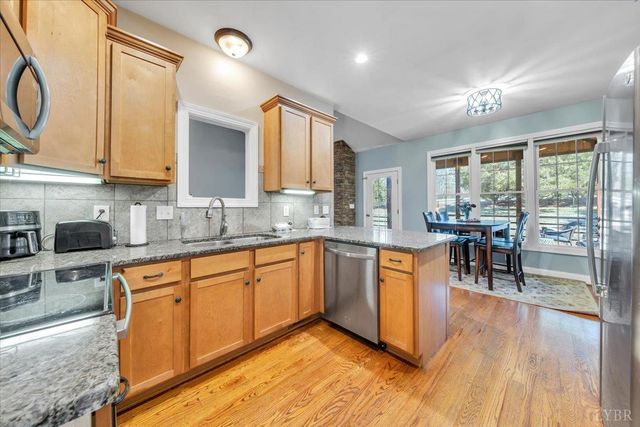 1017 Hooper Woods Drive, Forest, VA 24551