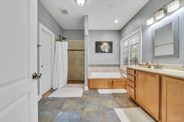 1017 Hooper Woods Drive, Forest, VA 24551