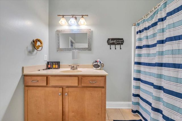 1017 Hooper Woods Drive, Forest, VA 24551