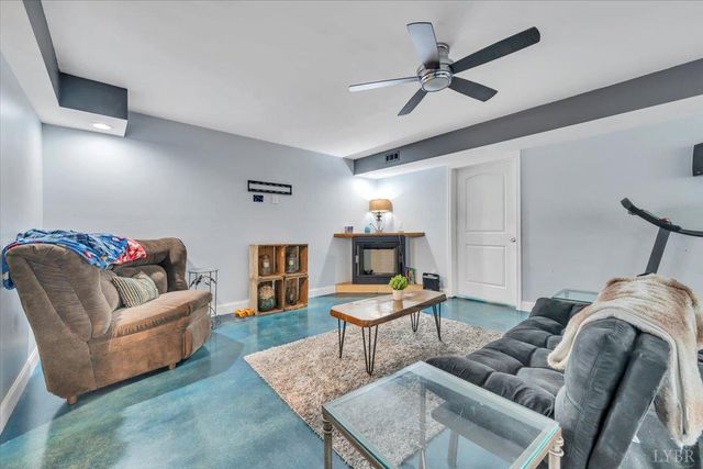 1017 Hooper Woods Drive, Forest, VA 24551