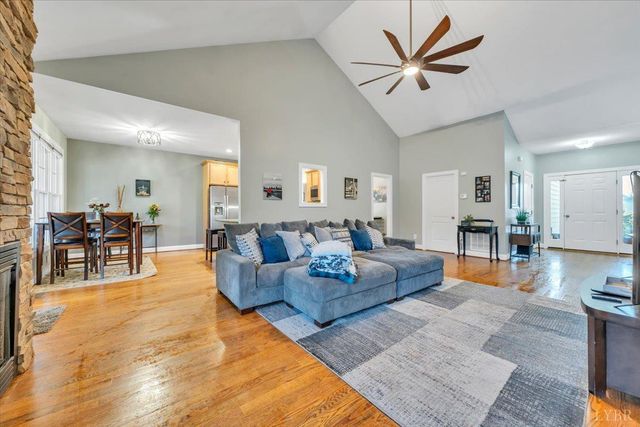 1017 Hooper Woods Drive, Forest, VA 24551