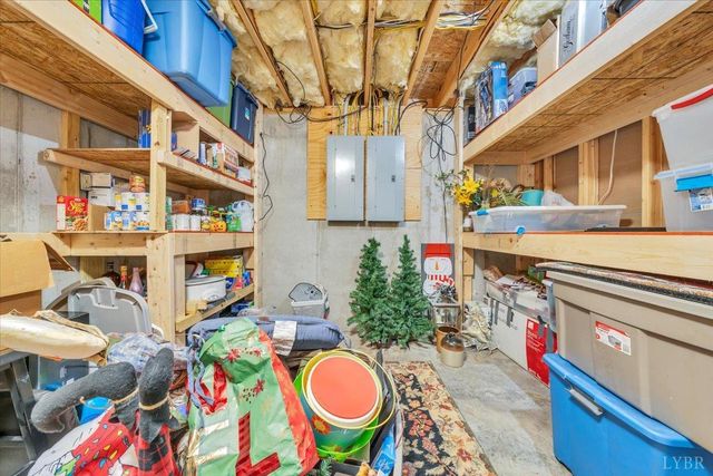 1017 Hooper Woods Drive, Forest, VA 24551