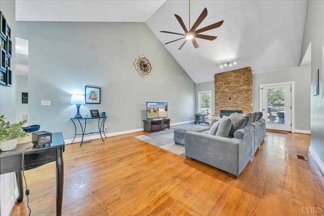 1017 Hooper Woods Drive, Forest, VA 24551