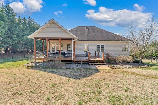 1017 Hooper Woods Drive, Forest, VA 24551