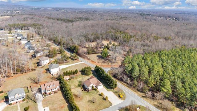 1017 Hooper Woods Drive, Forest, VA 24551
