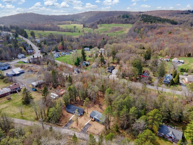 43 Pinehurst Drive E, Liberty, NY 12754