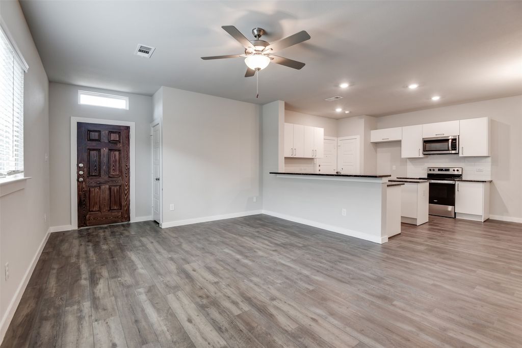 705 Blackland Drive, Venus, TX 76084