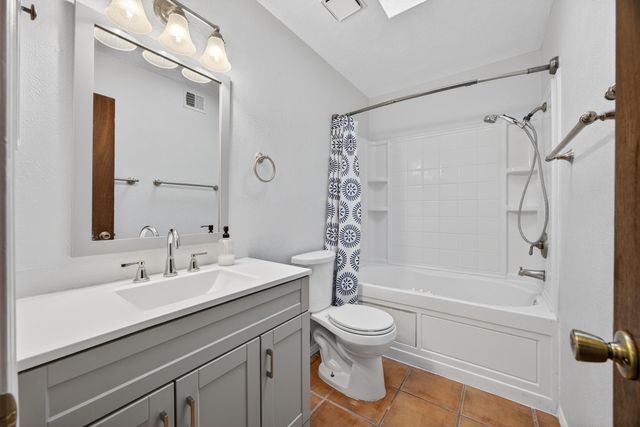 5516 Delhi Street NE, Albuquerque, NM 87111