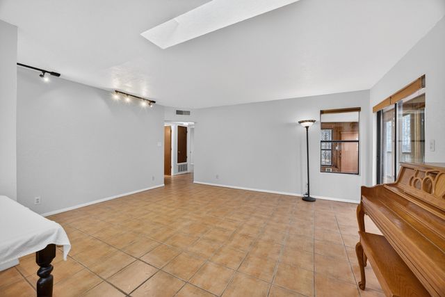 5516 Delhi Street NE, Albuquerque, NM 87111