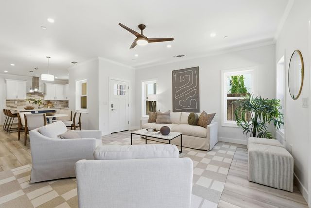 3025 7th Ave, Sacramento, CA 95817