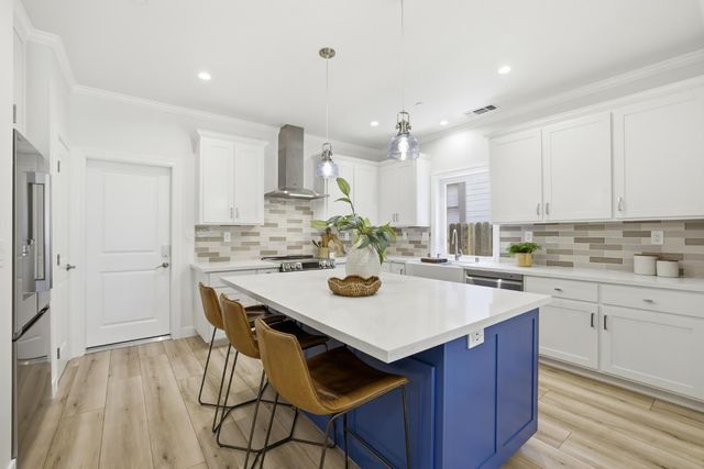 3025 7th Ave, Sacramento, CA 95817