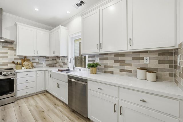 3025 7th Ave, Sacramento, CA 95817