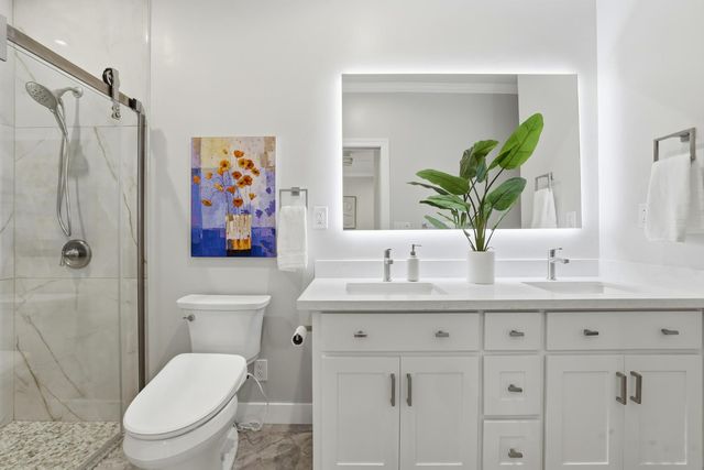 3025 7th Ave, Sacramento, CA 95817