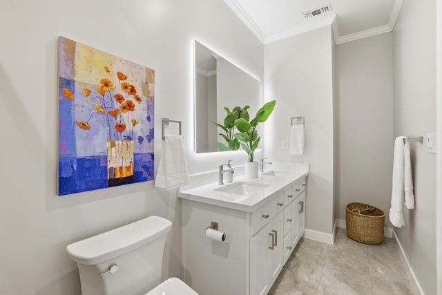 3025 7th Ave, Sacramento, CA 95817