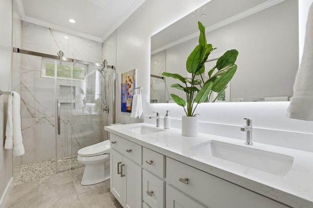 3025 7th Ave, Sacramento, CA 95817