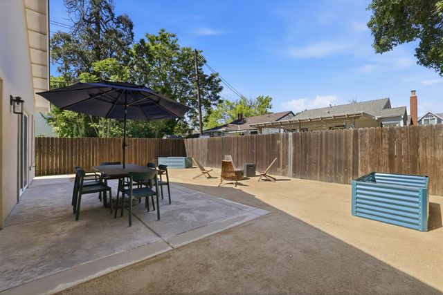 3025 7th Ave, Sacramento, CA 95817