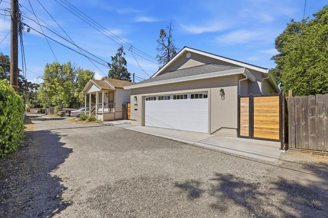 3025 7th Ave, Sacramento, CA 95817