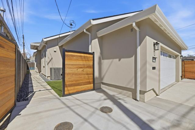 3025 7th Ave, Sacramento, CA 95817