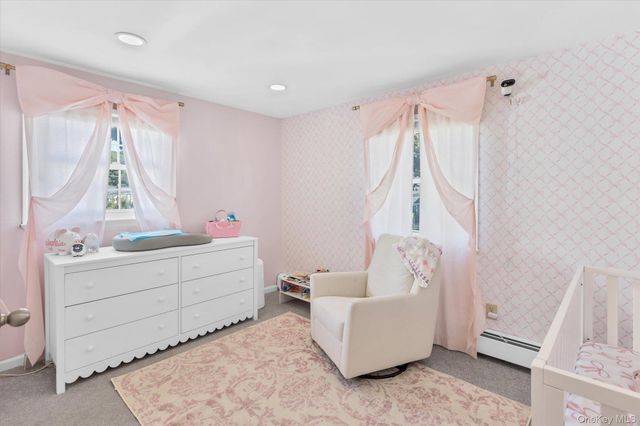 23 Skyview Place, Melville, NY 11747