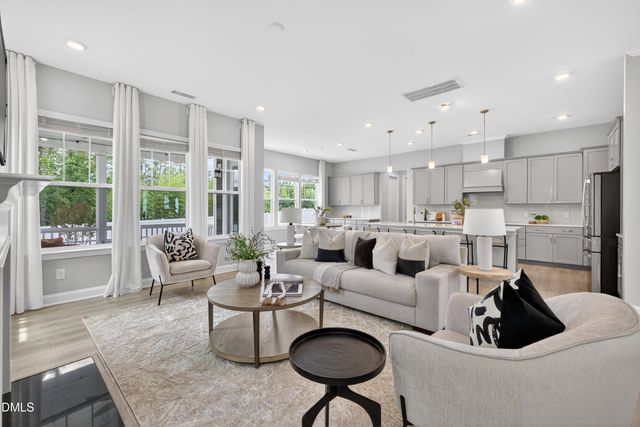 600 Ressler Street, Holly Springs, NC 27540