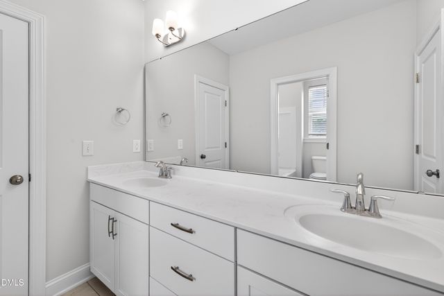 600 Ressler Street, Holly Springs, NC 27540